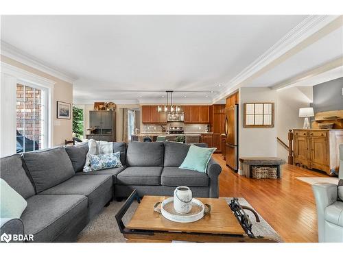 75 Kenwood Hills Drive, North Bay, ON - Indoor Photo Showing Living Room