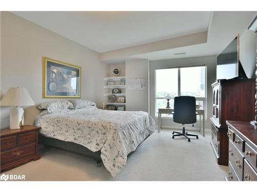 509-6 Toronto Street, Barrie, ON - Indoor Photo Showing Bedroom