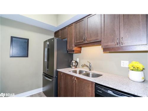 206-40 Ferndale Drive S, Barrie, ON - Indoor Photo Showing Kitchen With Double Sink