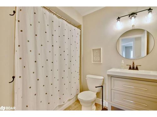 52 Versailles Crescent, Barrie, ON - Indoor Photo Showing Bathroom