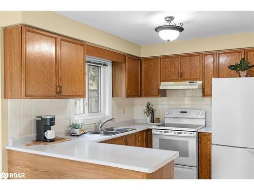 19 Peck Street, Barrie, ON - Indoor Photo Showing Kitchen With Double Sink