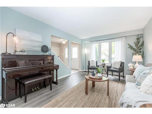 72 Oren Boulevard, Barrie, ON - Indoor Photo Showing Dining Room