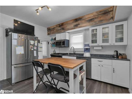 769 Hugel Avenue, Midland, ON - Indoor Photo Showing Kitchen