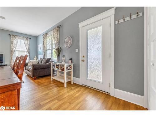 39-37 Butternut Lane, Prince Edward County, ON - Indoor Photo Showing Living Room