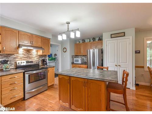 3330 Line 6 North Line, Sugarbush, ON - Indoor Photo Showing Kitchen