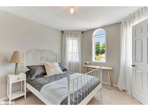 1067 Leslie Drive, Alcona, ON - Indoor Photo Showing Bedroom