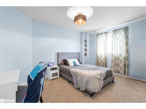 109 Ruffet Drive, Barrie, ON - Indoor Photo Showing Bedroom