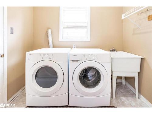 38 River Ridge Road, Barrie, ON - Indoor Photo Showing Laundry Room