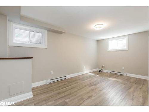 83 Marshall Street, Barrie, ON - Indoor Photo Showing Other Room