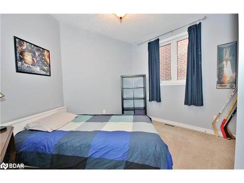 1117 Westmount Avenue, Innisfil, ON - Indoor Photo Showing Bedroom