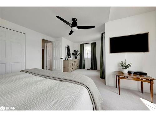 260 Parkvale Drive, Kitchener, ON - Indoor Photo Showing Bedroom
