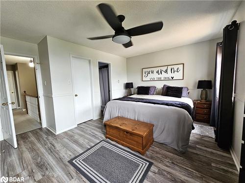 11 Nicholson Drive, Barrie, ON - Indoor Photo Showing Bedroom