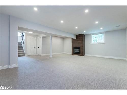 150 Mapleton Avenue, Barrie, ON - Indoor Photo Showing Other Room