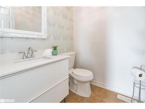 62 Silver Trail, Barrie, ON - Indoor Photo Showing Bathroom