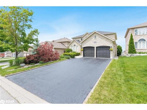 62 Silver Trail, Barrie, ON - Outdoor With Facade