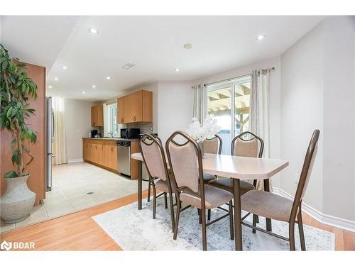 62 Silver Trail, Barrie, ON - Indoor Photo Showing Dining Room