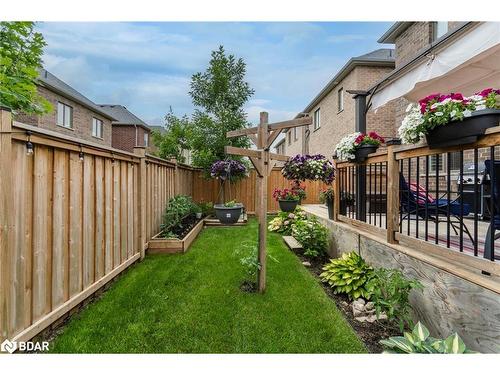 34 Bedford Estates Crescent, Barrie, ON - Outdoor With Exterior