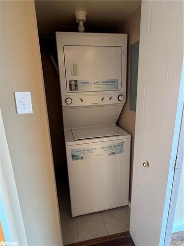 809-65 Ellen Street, Barrie, ON - Indoor Photo Showing Laundry Room