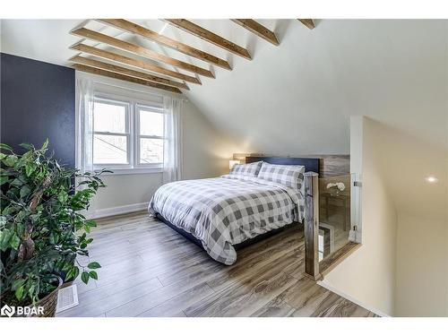 5385 Twidale Street, Niagara Falls, ON - Indoor Photo Showing Bedroom