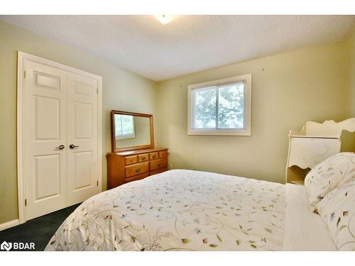 67 Woodcrest Road, Barrie, ON - Indoor Photo Showing Bedroom