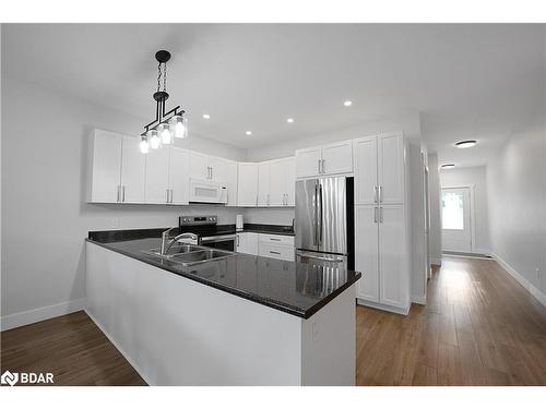 98 Bond Street E, Fenelon Falls, ON - Indoor Photo Showing Kitchen With Double Sink