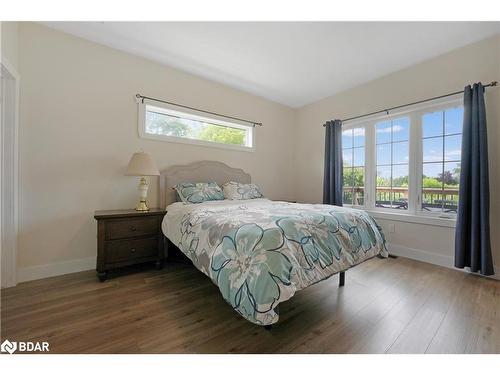 98 Bond Street E, Fenelon Falls, ON - Indoor Photo Showing Bedroom