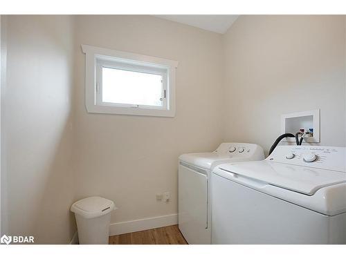 98 Bond Street E, Fenelon Falls, ON - Indoor Photo Showing Laundry Room