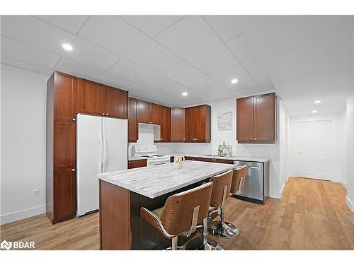 98 Bond Street E, Fenelon Falls, ON - Indoor Photo Showing Kitchen