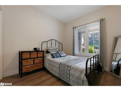 98 Bond Street E, Fenelon Falls, ON - Indoor Photo Showing Bedroom