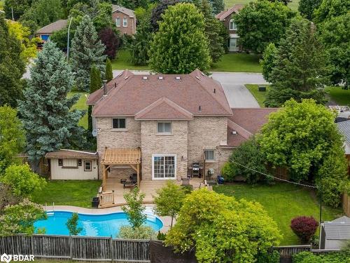 2107 Fennell Drive, Innisfil, ON - Outdoor With In Ground Pool