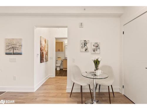 506-4 Spice Way, Barrie, ON - Indoor Photo Showing Dining Room