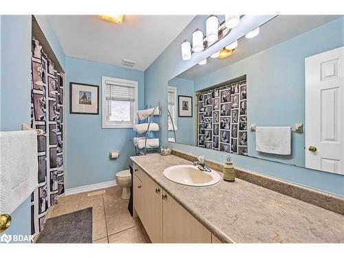66 Penvill Trail, Barrie, ON - Indoor Photo Showing Bathroom