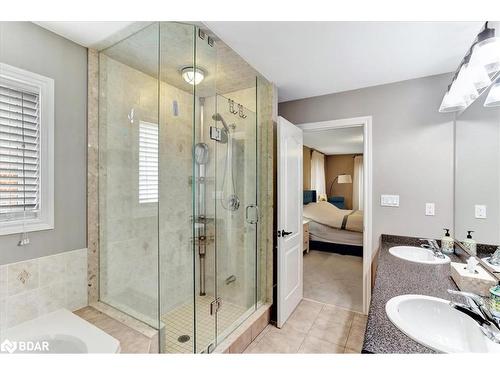 166 Succession Crescent, Barrie, ON - Indoor Photo Showing Bathroom