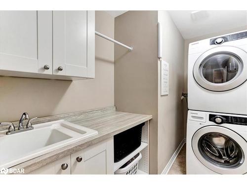 166 Succession Crescent, Barrie, ON - Indoor Photo Showing Laundry Room