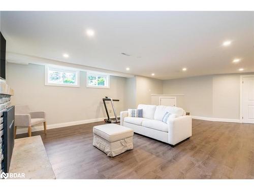 1171 North Shore Drive, Innisfil, ON - Indoor Photo Showing Other Room