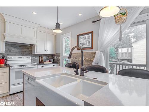 2263 25Th Sideroad, Innisfil, ON - Indoor Photo Showing Kitchen With Double Sink