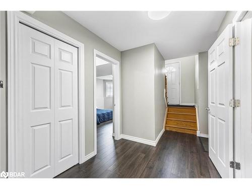23 Shalom Way, Barrie, ON - Indoor Photo Showing Other Room