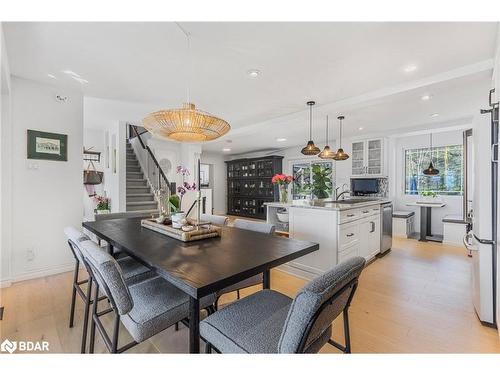 112 Collingwood Street, Barrie, ON - Indoor Photo Showing Kitchen With Double Sink With Upgraded Kitchen