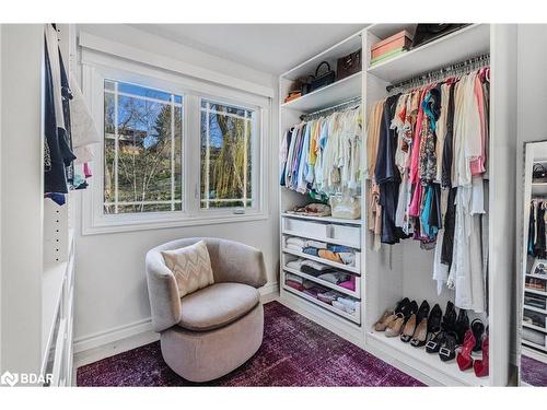 112 Collingwood Street, Barrie, ON - Indoor Photo Showing Bedroom