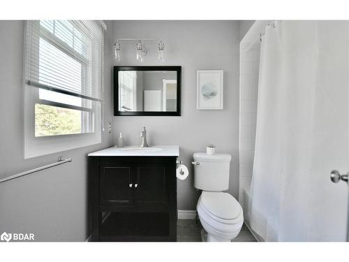 1889 Applewood Avenue, Innisfil, ON - Indoor Photo Showing Bathroom