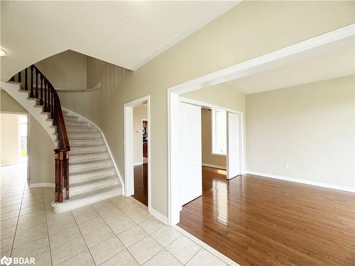 131 Prince William Way, Barrie, ON - Indoor Photo Showing Other Room