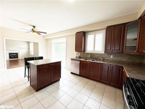 131 Prince William Way, Barrie, ON - Indoor Photo Showing Kitchen With Double Sink