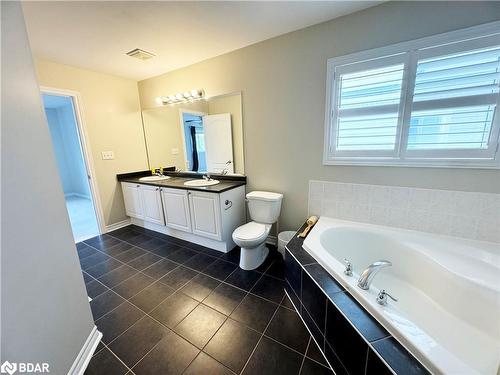 131 Prince William Way, Barrie, ON - Indoor Photo Showing Bathroom