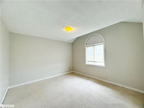 131 Prince William Way, Barrie, ON - Indoor Photo Showing Other Room