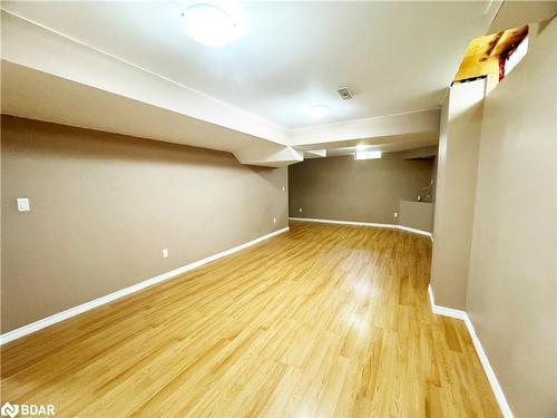 131 Prince William Way, Barrie, ON - Indoor Photo Showing Other Room