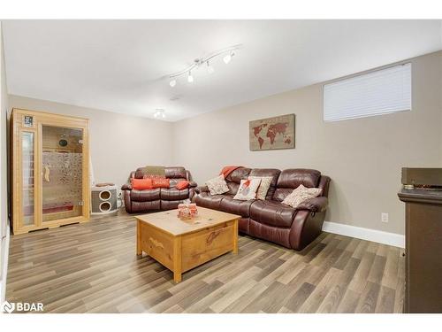 289 Livingstone Street W, Barrie, ON - Indoor Photo Showing Other Room