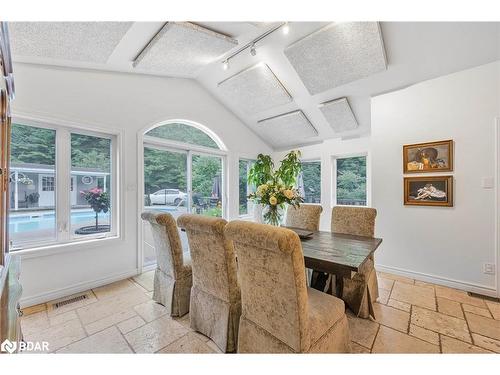 1241 Bass Lake Sideroad E, Oro-Medonte, ON - Indoor Photo Showing Dining Room