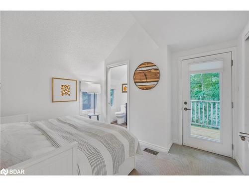 1241 Bass Lake Sideroad E, Oro-Medonte, ON - Indoor Photo Showing Bedroom