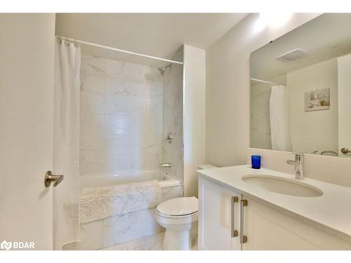 818-58 Lakeside Terrace, Barrie, ON - Indoor Photo Showing Bathroom