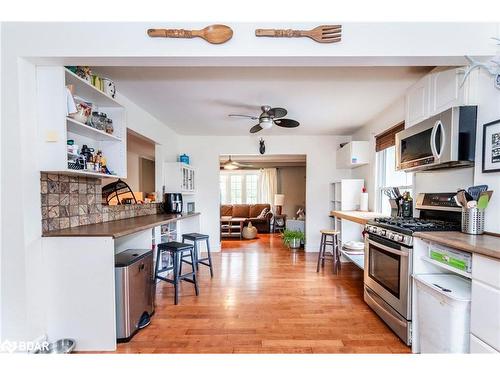 6 Huron Street, Barrie, ON - Indoor Photo Showing Kitchen